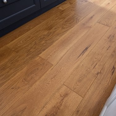 Engineered Golden Handscraped 15mm x 190mm Lacquered