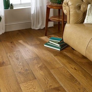Engineered Golden Oak 14mm x 190mm Brushed & Lacquered