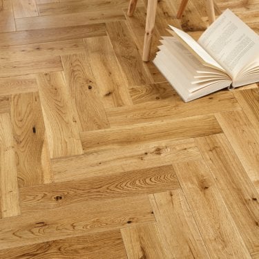 Herringbone Natural Oak 15mm x 90mm Lacquered